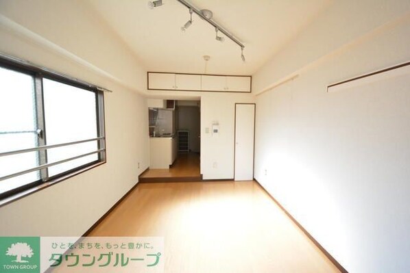 Life in聖蹟の物件内観写真